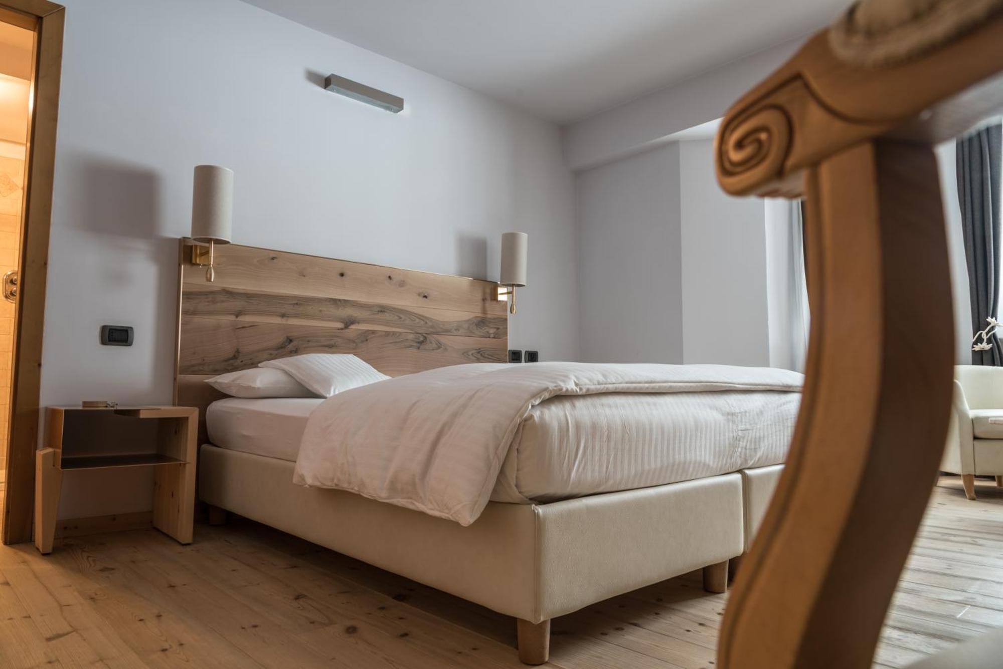 Chalet Laura Lodge Hotel Мадонна-ди-Кампильо Экстерьер фото