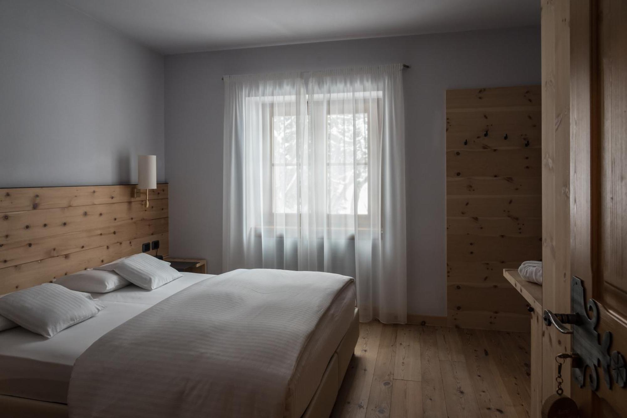 Chalet Laura Lodge Hotel Мадонна-ди-Кампильо Экстерьер фото